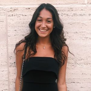 Meet your Posher, Juliana